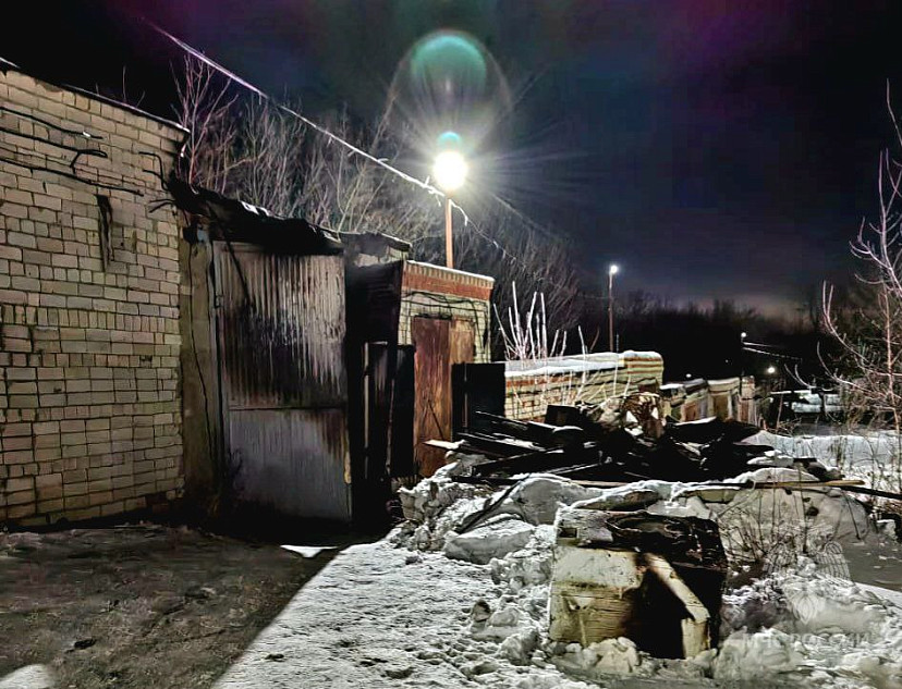 В Жасминном после пожара в гараже нашли труп неизвестного