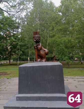 В горпарке Саратова девочка погибла от падения скульптуры кота