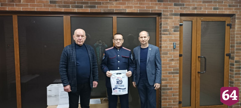 Из Саратова отправили помощь добровольцам на передовую