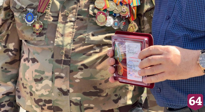 В саратовской Правде открыли памятник воинам спецоперации