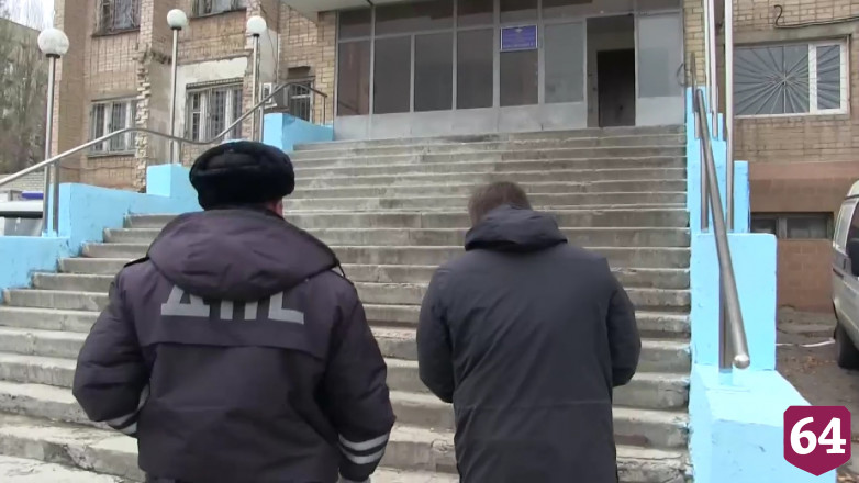 В Саратове с начала месяца за тонировку наказали 49 водителей