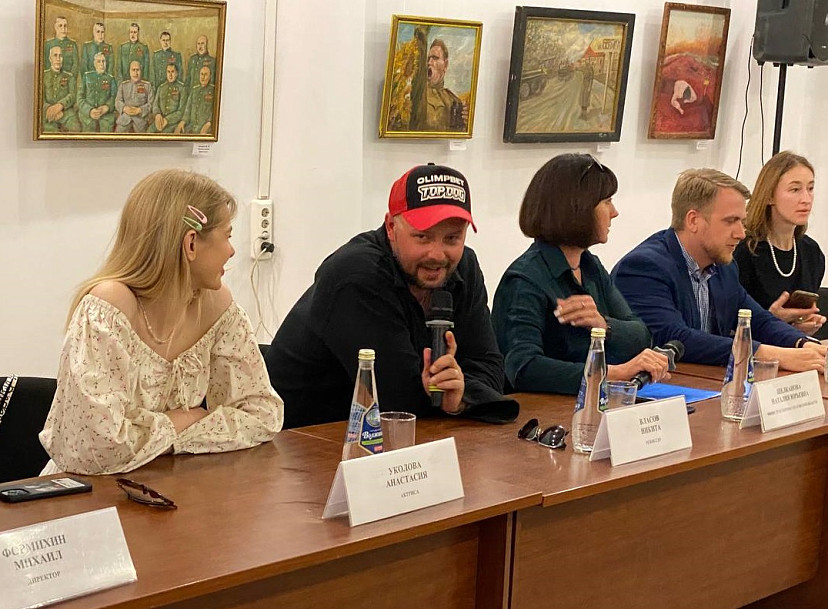 Режиссера сериала «Комбинация» впечатлили набережная и Заводской район Саратова