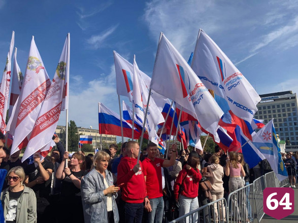 Саратовцы на митинге поддержали референдумы по Донбассу