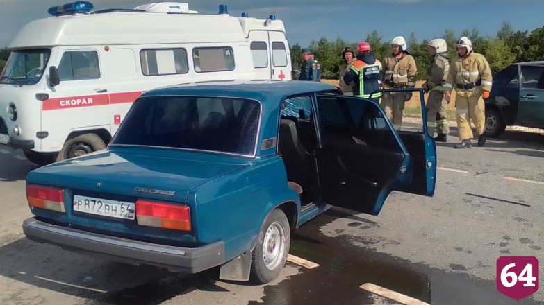 Четыре человека пострадали в ДТП под Саратовом 