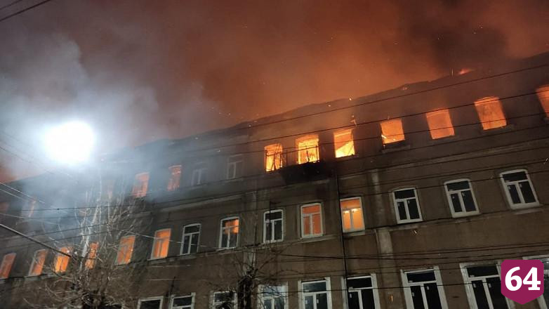 Возбуждено уголовное дело о поджоге гостиницы «Россия» в Саратове