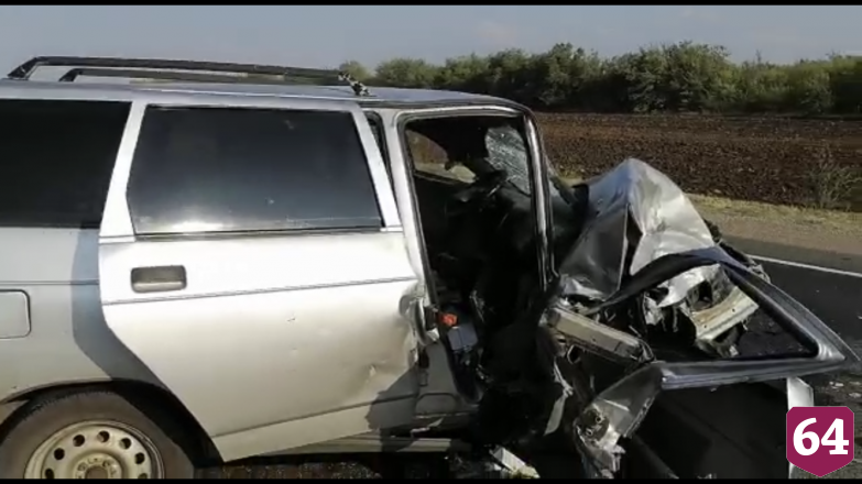 Обнародовано видео аварии с 3 погибшими под Саратовом