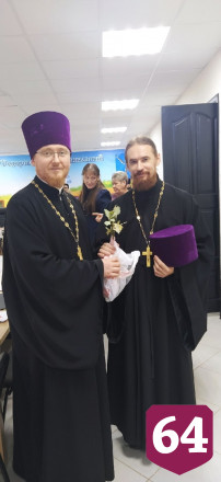 Священник создал у храма лесопитомник и раздает по Заволжью дубы