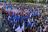 Поддержать жителей Донбасса на митинг пришли 9 тысяч саратовцев
