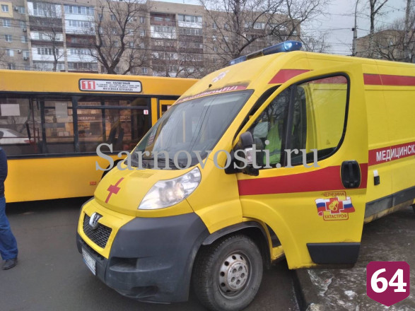 В ДТП с автобусами на Стрелке пострадала пенсионерка