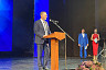 Роман Бусаргин вручил премию «Признание» саратовским педагогам 