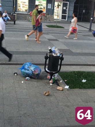 Саратовцев возмутил заваленный мусором проспект Столыпина