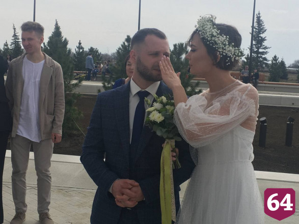 В Парке покорителей космоса прошло первое бракосочетание