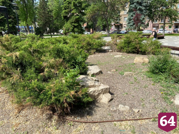 Саратовцы недовольны состоянием площади Кирова после благоустройства 