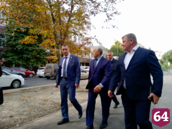 Радаев пригрозил подрядчику санкциями за срыв сроков реконструкции проспекта Кирова 