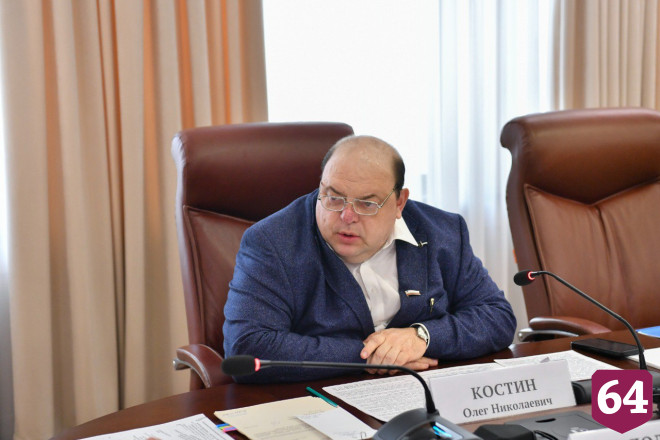 Саратовский губернатор поручил найти высококлассных врачей в новые поликлиники 