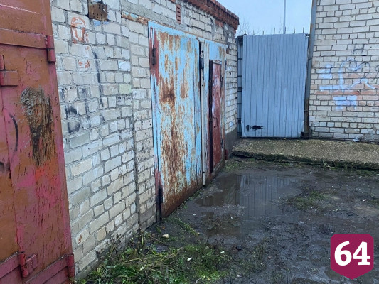 Родственник в гараже обнаружил труп саратовца 