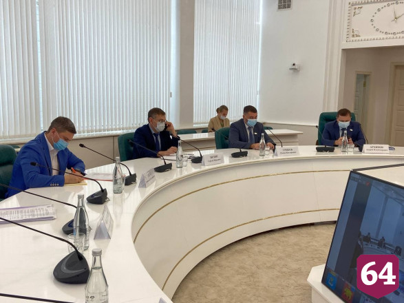Губернатор опасается превращения Саратова в большую льдину 