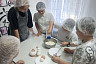 Саратовских детей на мастер-классе учили жарить оладушки