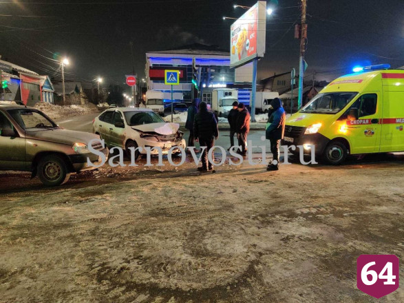 Двое мужчин разбили головы в ДТП на улице Рахова 
