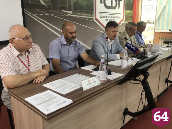 Саратовские дороги передаются в федеральную собственность «плавно и быстро»