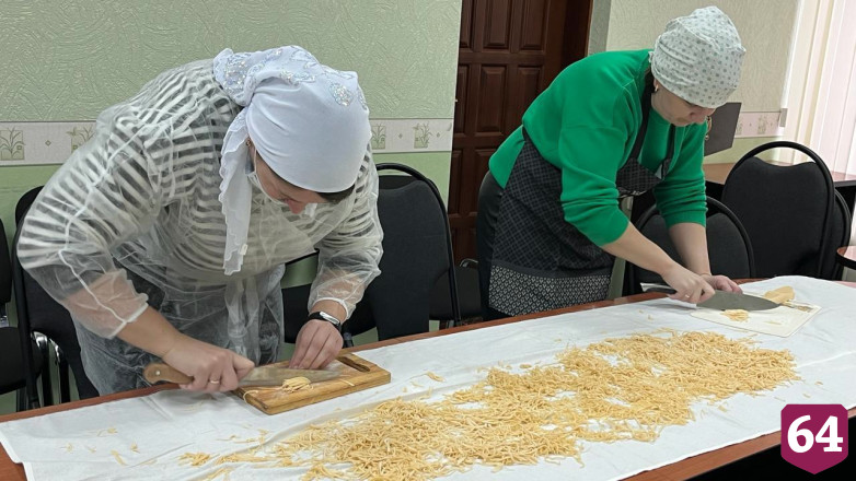 Саратовским бойцам СВО отправили пряники ручной работы 