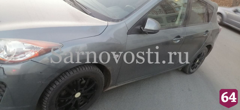 В Саратове мужчина попал в больницу после наезда иномарки