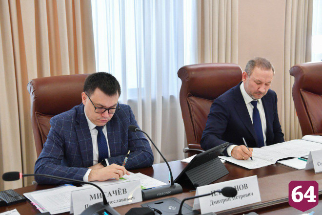 Саратовский губернатор поручил до конца года расселить 202 аварийных дома