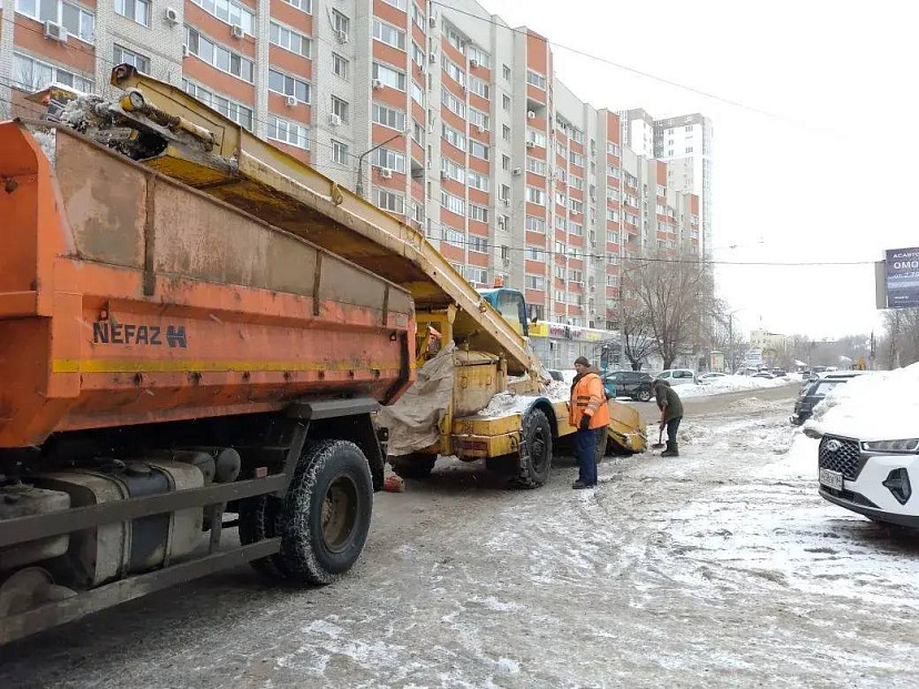 В Энгельсе подготовились к сильному снегопаду 