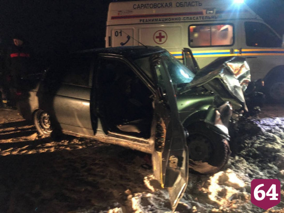 В аварии под Саратовом погибли два человека