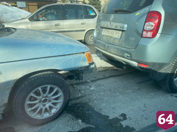 ДТП парализовало движение в центре Саратова