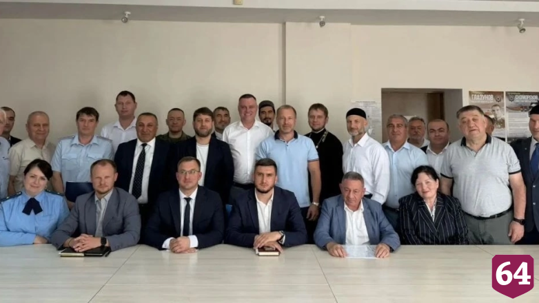 В Саратове перед выборами обсудили сохранение мира и согласия