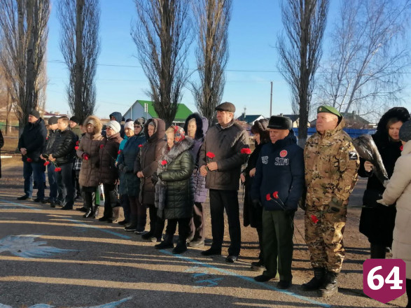 Погибшему в спецоперации майору полиции открыли памятную доску