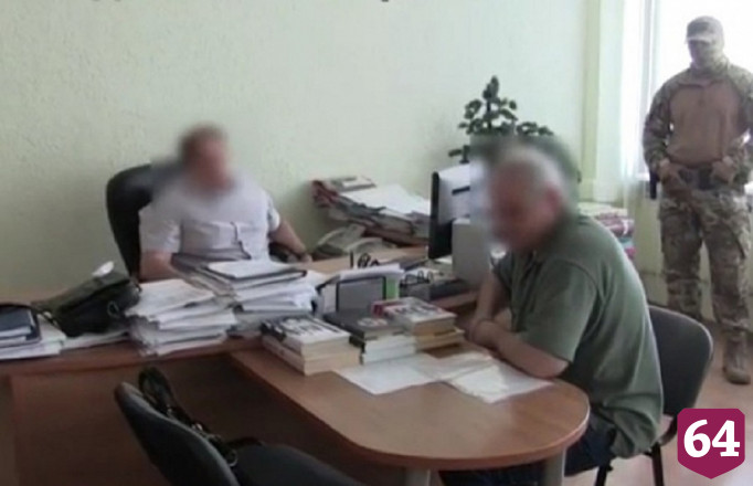 Замдиректора Саратовского полиграфкомбината осужден за взятки на 10 млн рублей