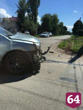 Водитель «Шевроле» попал в больницу после столкновения с «Тойотой»