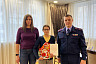 Главный саратовский следователь исполнил новогоднюю мечту 9-летней девочки 