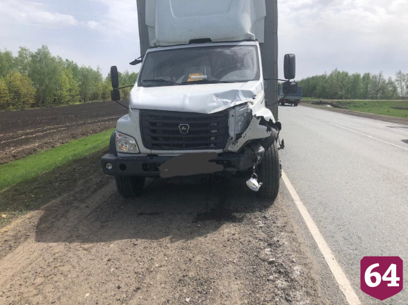 Пять человек пострадали в массовом ДТП с рейсовым автобусом под Саратовом