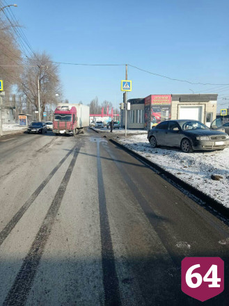 Автоледи пострадала в ДТП с фургоном на Орджоникидзе