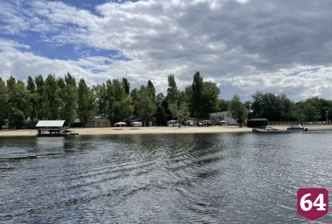 Под Саратовом продают пляж турбазы на Волге