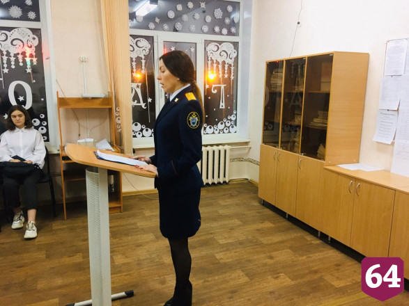 Следователи рассказали школьникам о подвигах Марины Расковой