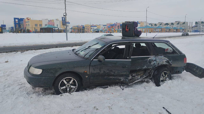 Три человека покалечились в ДТП на Менякина