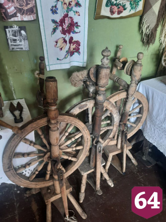 Саратовский школьник создал дома музей русской старины