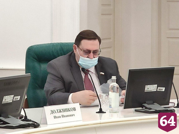 В правительстве в День семьи угощали вареньем и играли Штрауса 