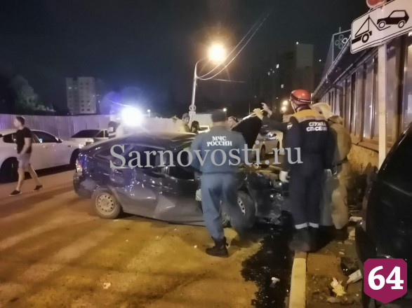 Рядом с «Лазурным» участники ДТП снесли дорожные знаки