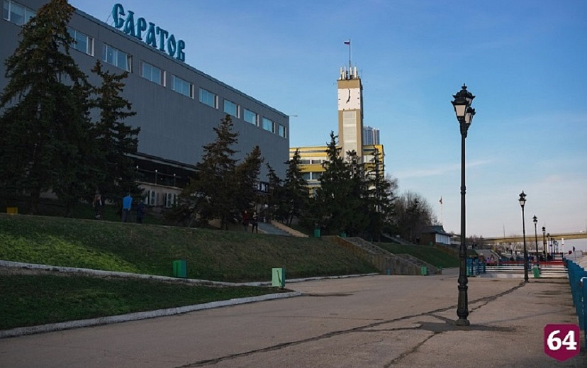 В Саратове отключили воду в районе речного вокзала 