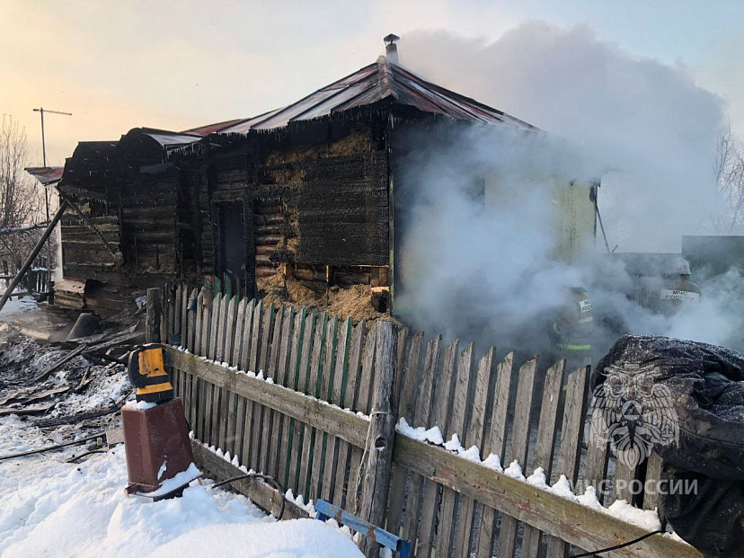 В сгоревшем доме под Саратовом нашли тело мужчины