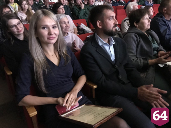 Почетных работников леса для награждения увезли под Саратов 