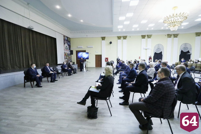 Володин потребовал от чиновников решить проблемы саратовских поселков 