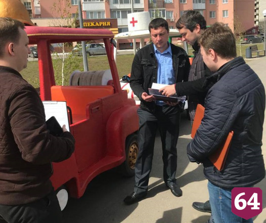 В Саратове продолжают нелегально работать детские паровозики