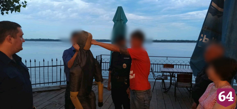 Дворника заставили искупаться в Волге и забили до смерти