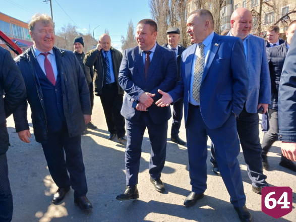 Экспонат уехал с сельхозвыставки служить саратовским аграриям